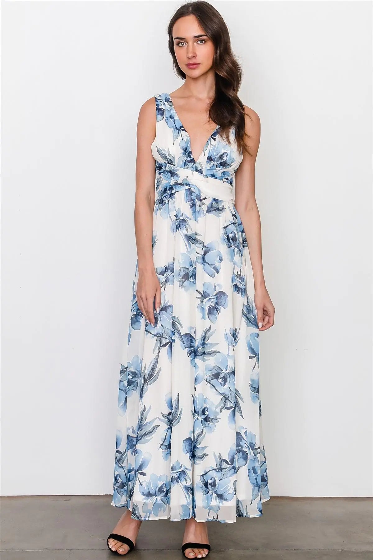 White Blue Flower Sleeveless Maxi Dress / 2-2-2